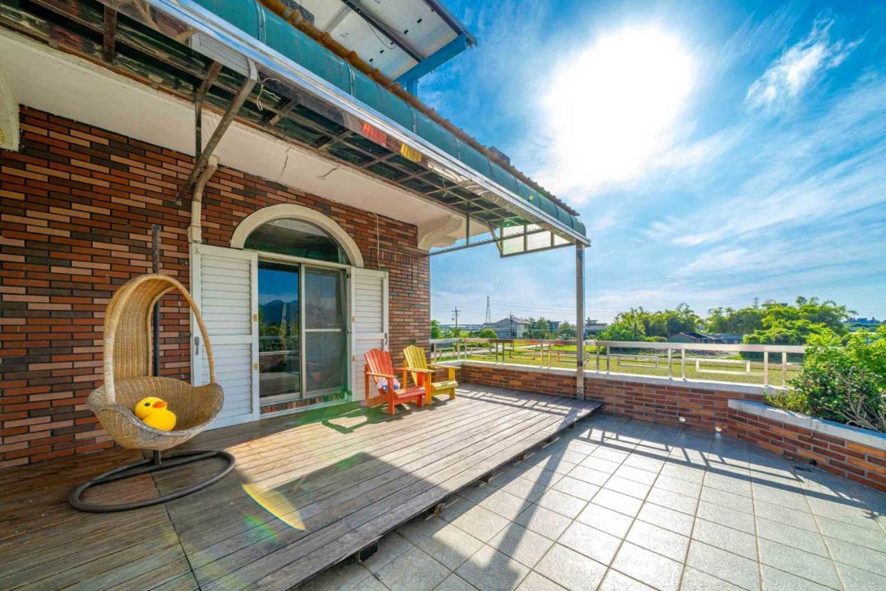 Rainbow Garden B&B Dongshan  Bagian luar foto