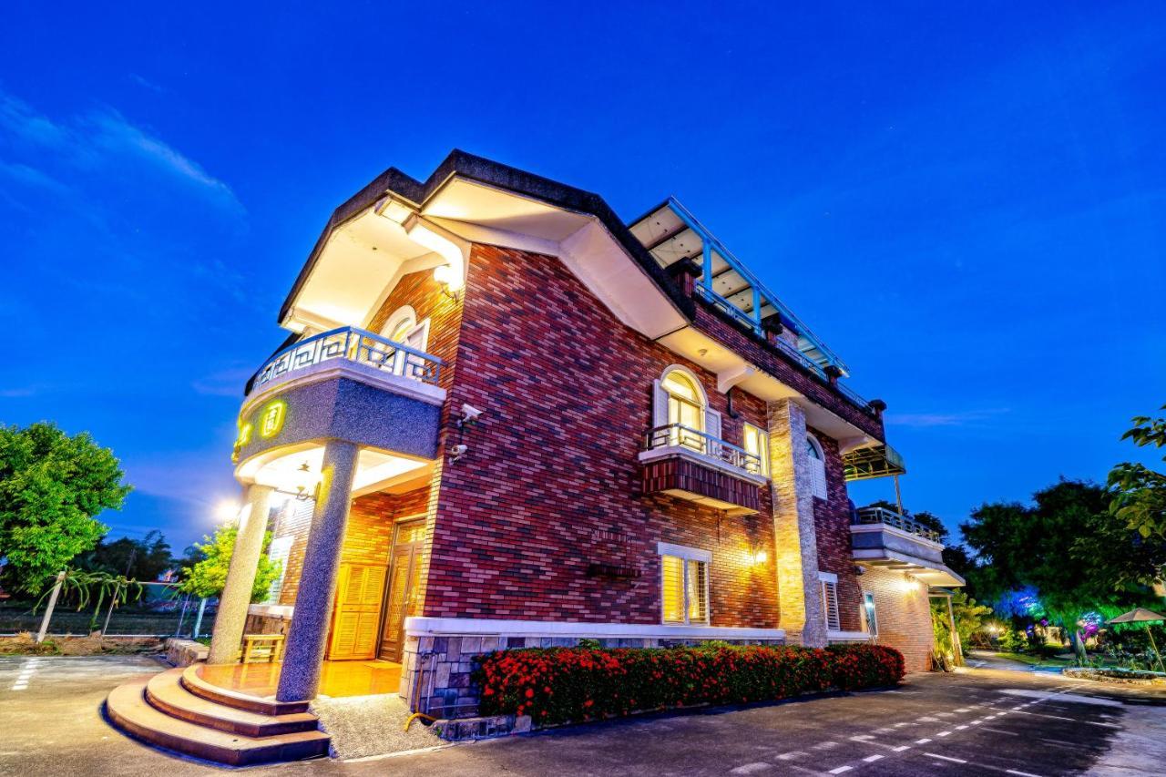 Rainbow Garden B&B Dongshan  Bagian luar foto